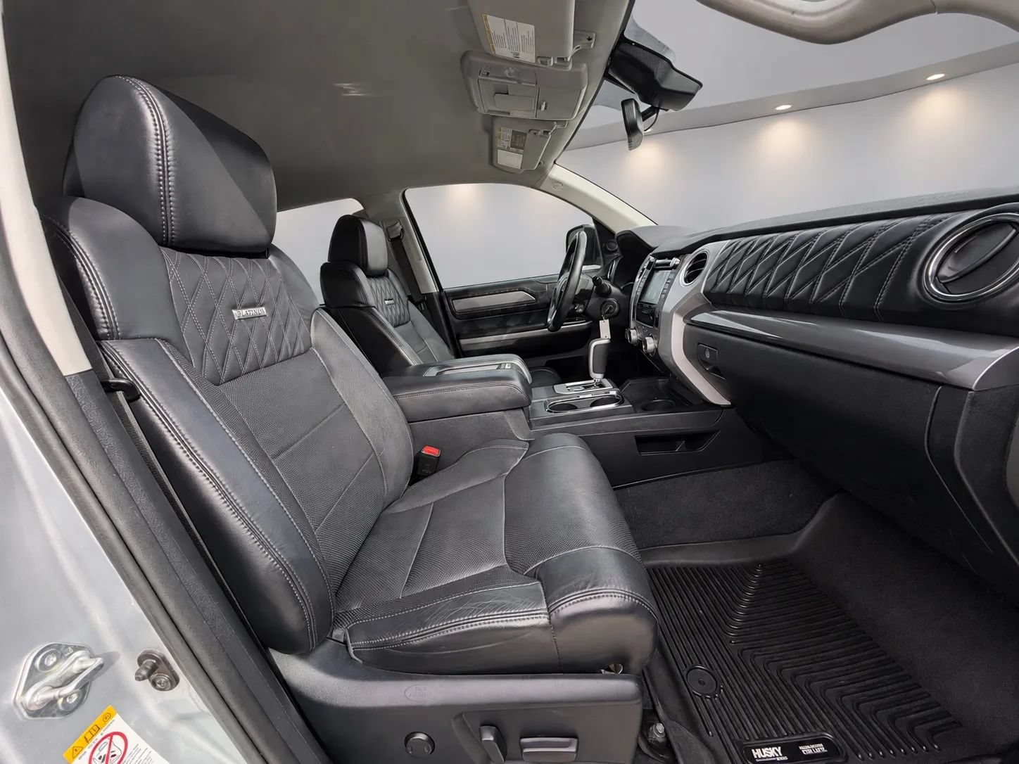Used 2018 Toyota Tundra Platinum AWD/4WD image 18