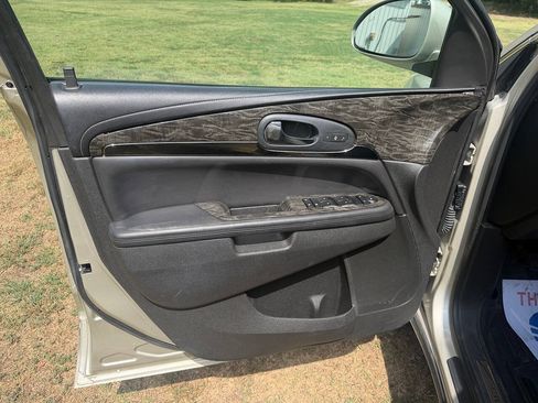 Used 2013 Buick Enclave Leather FWD image 8