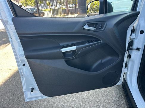 Used 2015 Ford Transit Connect XLT image 15