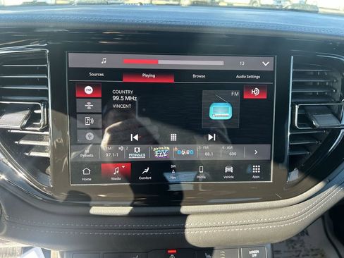 Used 2022 Dodge Durango GT image 22