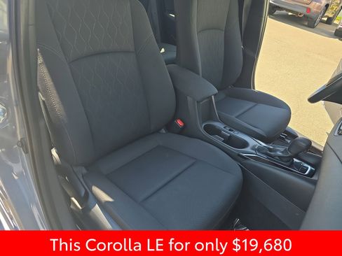 Used 2024 Toyota Corolla LE image 16