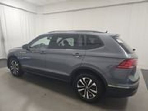 Used 2024 Volkswagen Tiguan S image 31