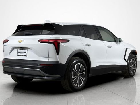 Used 2025 Chevrolet Blazer EV LT FWD image 5