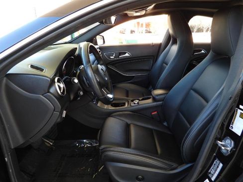 Used 2019 Mercedes-Benz CLA 250 image 41