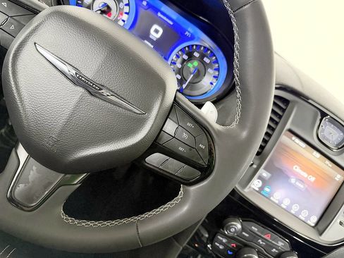 Used 2023 Chrysler 300 S RWD image 54