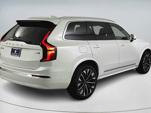 Certified 2026 Volvo XC90 B6 Plus w/ Protection Package Premier AWD/4WD image 4