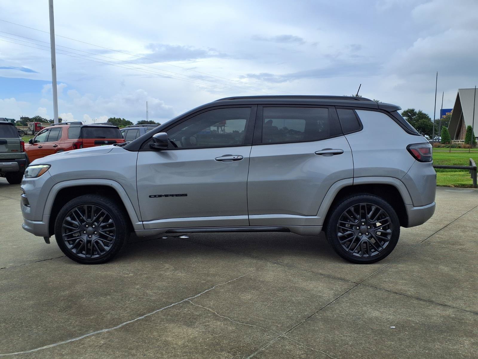 Used 2023 Jeep Compass High Altitude AWD/4WD image 9