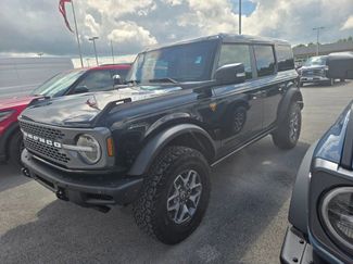 New 2025 Ford Bronco Badlands video 1