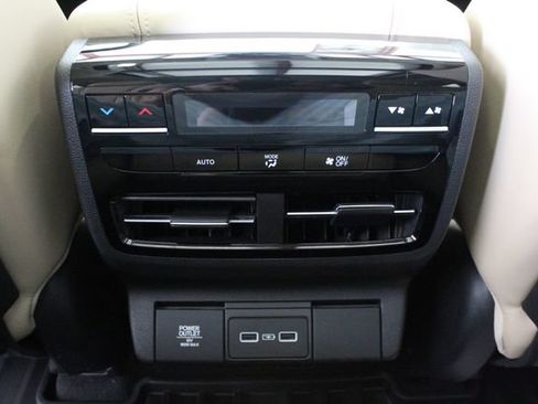 Used 2022 Acura MDX FWD w/ Technology Package image 21