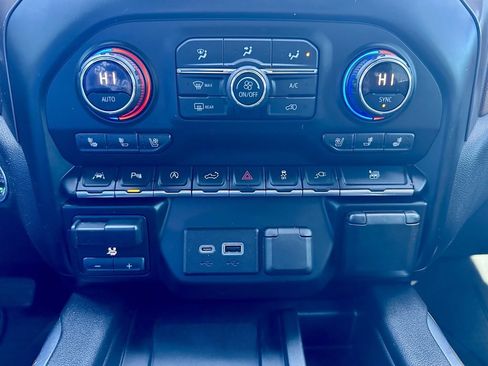 Used 2019 Chevrolet Silverado 1500 High Country w/ Technology Package image 22