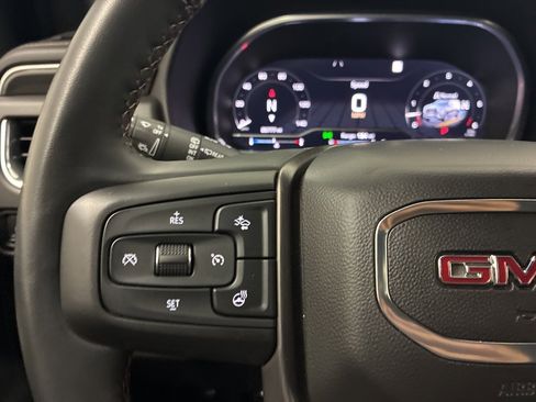 Used 2023 GMC Yukon AT4 image 27