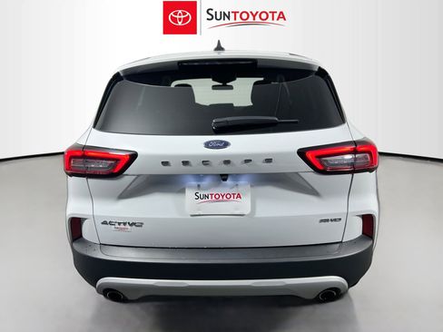 Used 2025 Ford Escape Active image 5