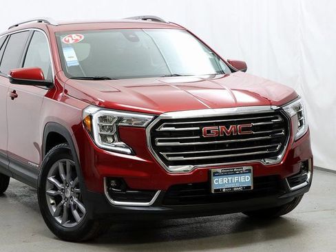 Certified 2024 GMC Terrain SLT w/ Tech Package image 2
