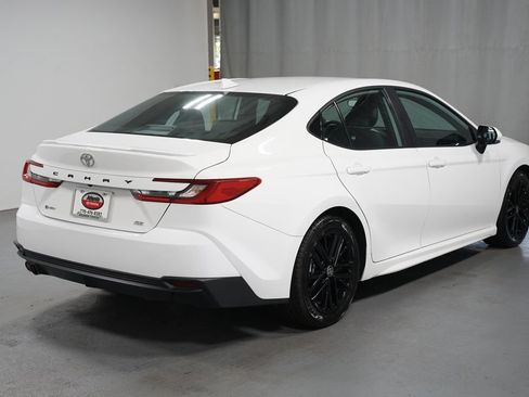 Certified 2025 Toyota Camry SE FWD image 8