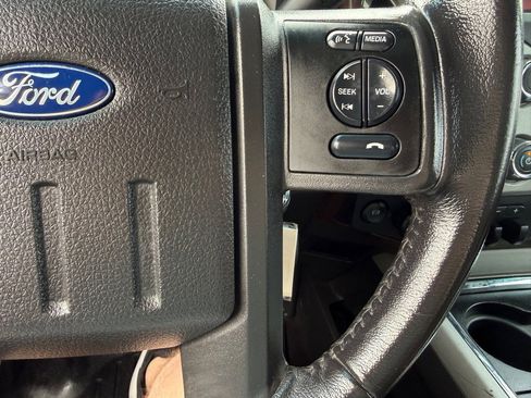 Used 2015 Ford F250 Lariat w/ Lariat Interior Package image 29