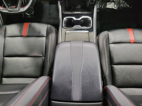 Certified 2025 Chevrolet Traverse RS w/ LPO, Floor Liner Package AWD/4WD image 45