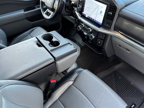 Used 2021 Ford F150 Lariat w/ Trailer Tow Package image 16