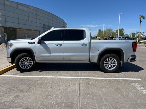 Used 2019 GMC Sierra 1500 SLT w/ SLT Premium Package AWD/4WD image 17