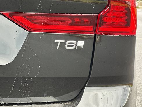 New 2026 Volvo XC60 T8 Plus w/ Protection Package Premier AWD/4WD image 25