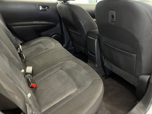 Used 2014 Nissan Rogue S image 31