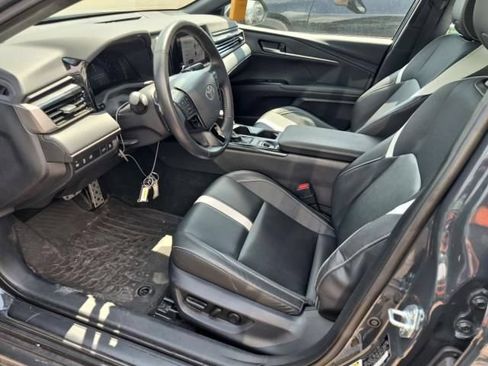 Used 2025 Toyota Camry SE FWD image 6