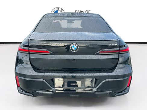 Certified 2024 BMW 740i RWD image 6