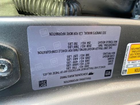 Used 2025 GMC Yukon XL Denali Ultimate w/ LPO, Floor Liner Package image 27