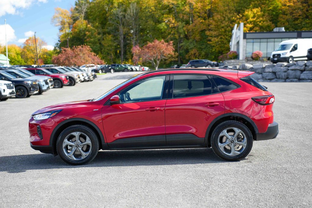 Used 2025 Ford Escape ST-Line Select AWD/4WD image 8