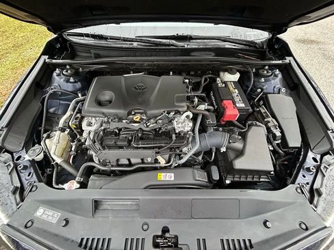 Used 2022 Toyota Camry XSE image 10