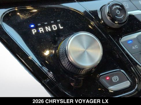 Used 2026 Chrysler Voyager LX FWD image 17