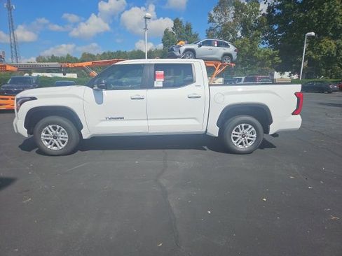 New 2025 Toyota Tundra SR5 image 8