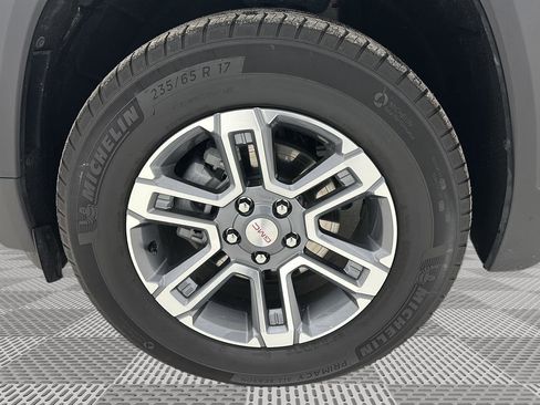 Used 2025 GMC Terrain Elevation image 31