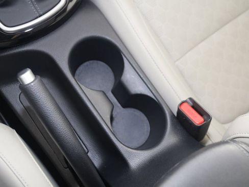 Used 2023 Kia Seltos EX image 28