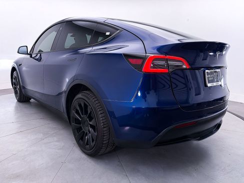 Used 2022 Tesla Model Y Long Range AWD/4WD image 12