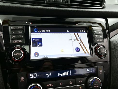 Used 2018 Nissan Rogue Sport SL w/ SL Premium Package image 8