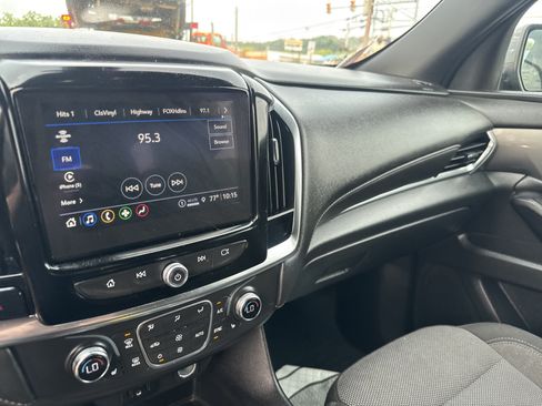 Used 2023 Chevrolet Traverse LT w/ LPO, Floor Liner Package AWD/4WD image 23