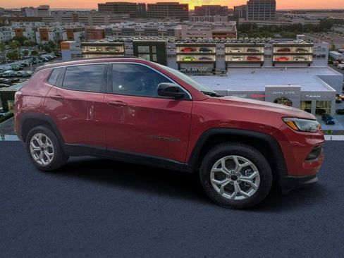 New 2026 Jeep Compass Latitude image 1