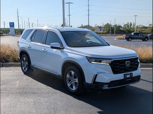 Certified 2025 Honda Pilot EX-L image 1