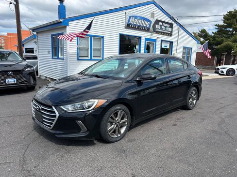 Used 2018 Hyundai Elantra Value Edition FWD image 2
