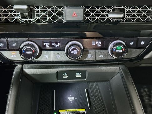 Used 2024 Honda Accord Touring image 16