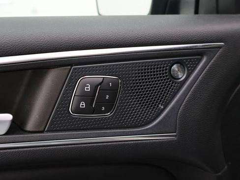 Used 2023 Ford Edge ST image 41