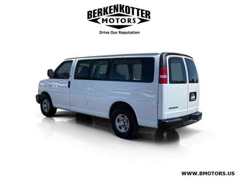 Used 2007 Chevrolet Express 1500 Passenger RWD image 5