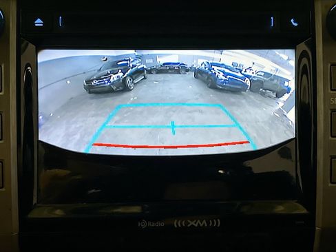 Used 2018 Toyota Tundra SR5 w/ SR5 Upgrade Package AWD/4WD image 9