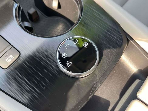 Used 2023 Nissan Rogue SL w/ SL Premium Package image 14