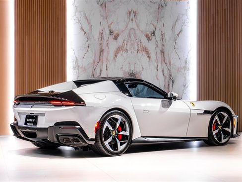 Used 2026 Ferrari 12Cilindri Spider RWD image 6