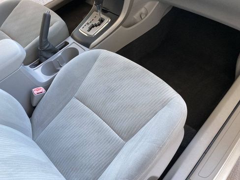 Used 2010 Toyota Corolla XLE FWD image 33