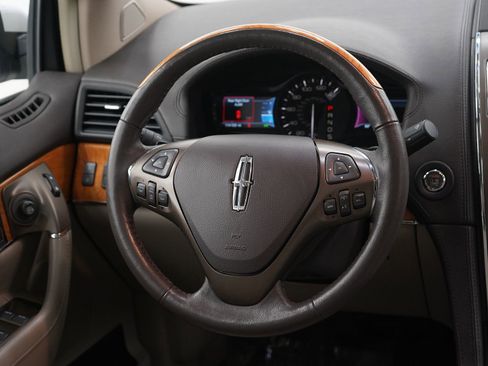Used 2014 Lincoln MKX AWD w/ Equipment Group 102A image 14