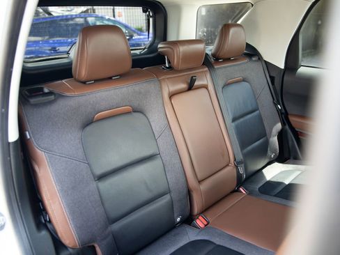 Used 2022 Ford Bronco Sport Outer Banks w/ Tech Package AWD/4WD image 11