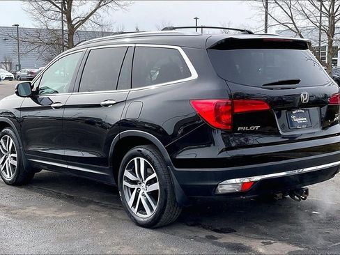 Used 2016 Honda Pilot Touring image 10