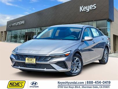 New 2025 Hyundai Elantra Blue